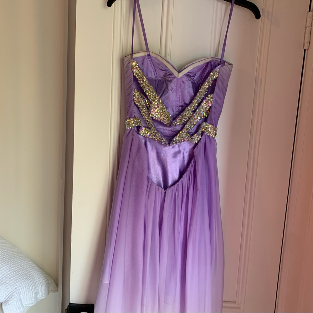 La Femme Prom / Wedding / Grad Formal dress, size 2 - Picture 8 of 16